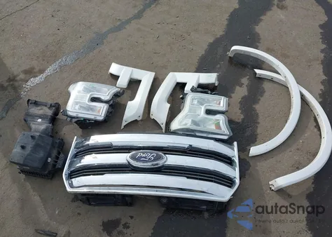 2016 Ford F-150 Lariat из США, поврежденный, VIN 1FTEW1EG1GKD31717